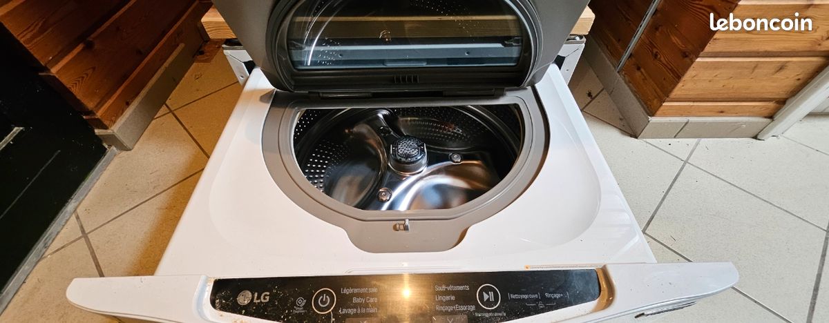 découvrez notre sélection de lave-linges doubles, idéaux pour les grandes familles et les foyers actifs. profitez d'une efficacité maximale et d'une capacité de lavage accrue pour des vêtements impeccables en un rien de temps.