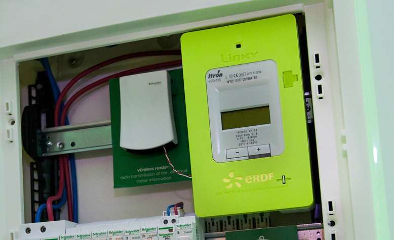 découvrez linky, la solution domotique innovante pour optimiser votre consommation d'énergie et transformer votre habitat en une maison intelligente. profitez d'un confort optimal tout en maîtrisant vos factures grâce à des fonctionnalités avancées et une interface conviviale.