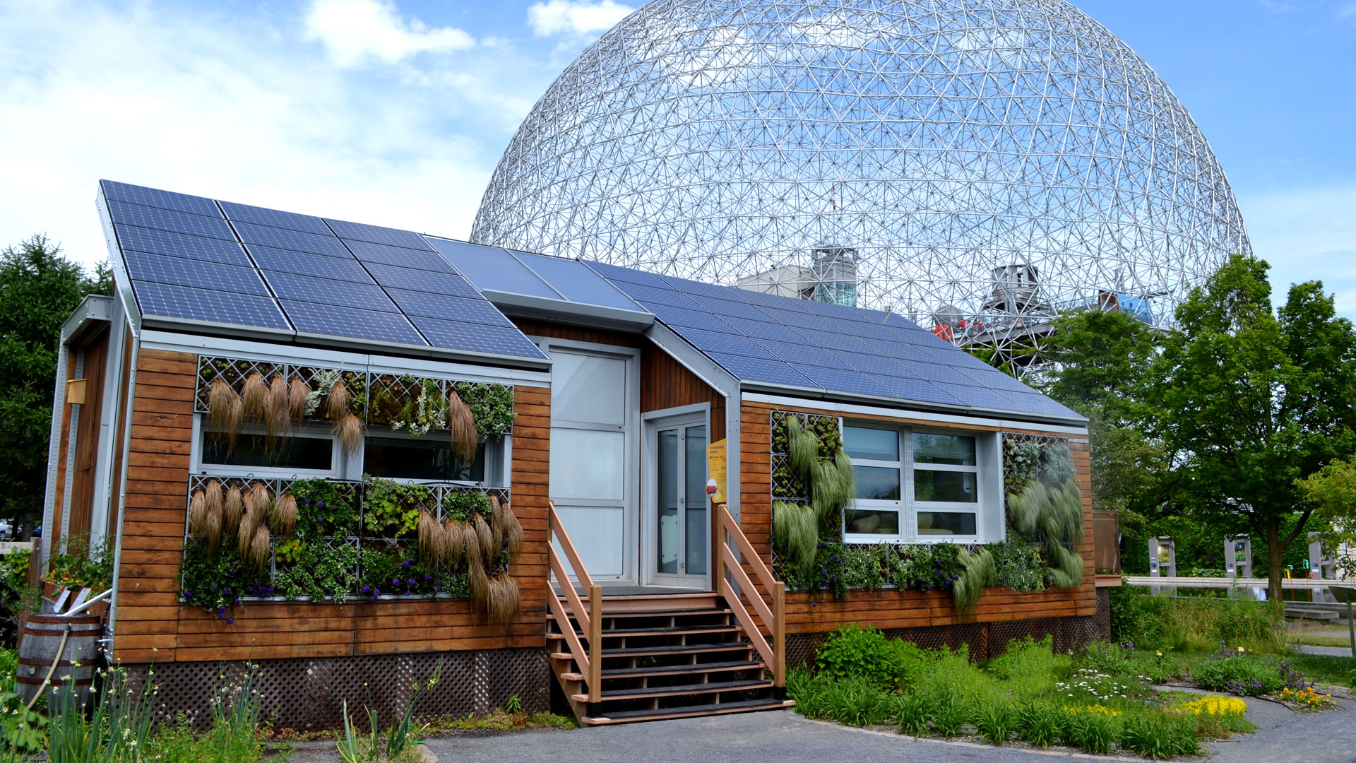 découvrez les avantages d'une maison photovoltaïque, une solution durable pour produire votre propre électricité grâce à l'énergie solaire. améliorez votre confort tout en réduisant votre empreinte carbone et en faisant des économies sur vos factures.