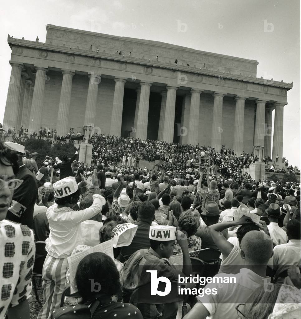 découvrez le marché photen, un espace dynamique dédié à l'innovation et à la créativité. explorez des produits uniques, rencontrez des artisans passionnés et profitez d'une ambiance chaleureuse et conviviale. rejoignez-nous pour vivre une expérience de shopping inoubliable!