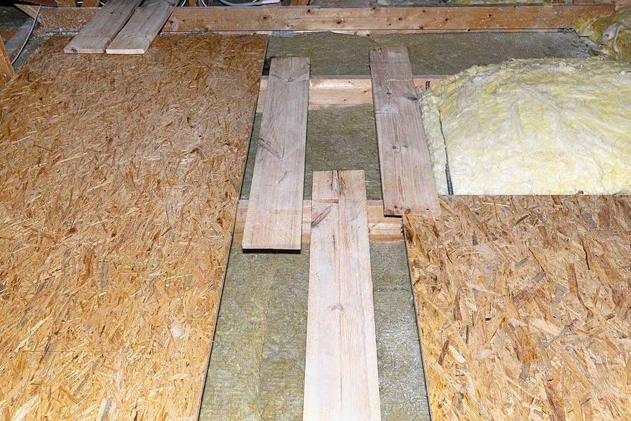 découvrez comment marcher en toute sécurité sur une charpente grâce à nos conseils pratiques, techniques et précautions indispensables pour éviter les accidents et optimiser votre expérience de travail en hauteur.