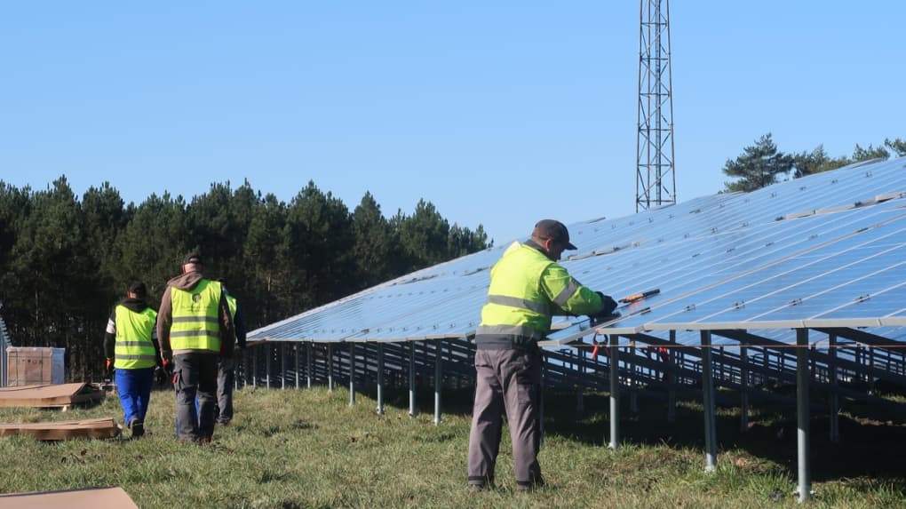 découvrez comment mettre en service vos panneaux solaires pour maximiser votre production d'énergie renouvelable. suivez nos conseils pratiques pour une installation réussie et rentable. optez pour une énergie plus verte dès aujourd'hui!