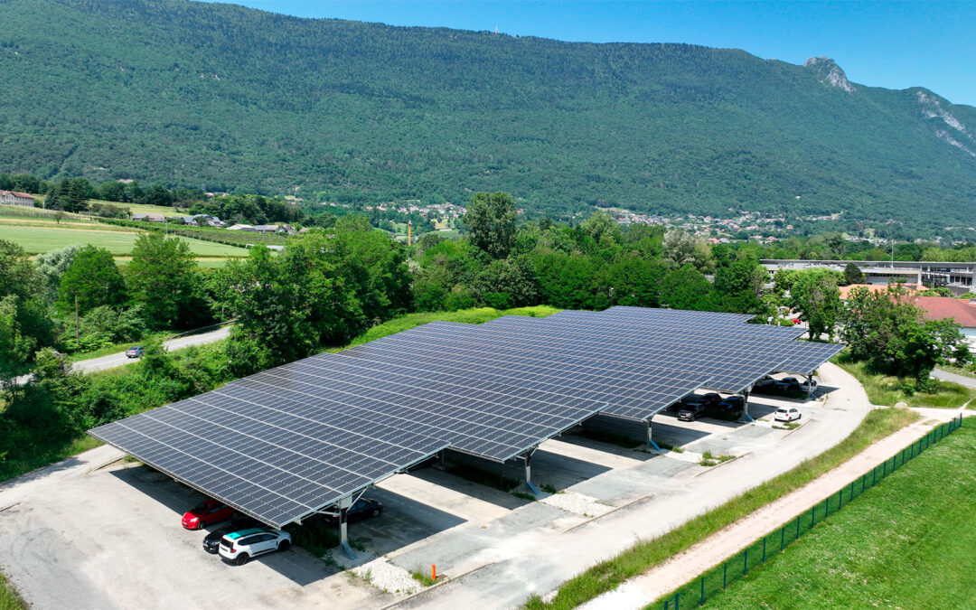 découvrez les avantages des ombrières photovoltaïques, une solution innovante qui combine ombrage et production d'énergie solaire. idéales pour les parkings et espaces extérieurs, elles maximisent l'utilisation de l'espace tout en contribuant à la transition énergétique. transformez votre environnement tout en réduisant votre empreinte carbone.