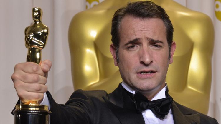 découvrez l'univers des oscars, la prestigieuse cérémonie récompensant les talents du cinéma. plongez dans l'histoire des films, des acteurs et des moments inoubliables qui ont marqué cet événement emblématique.