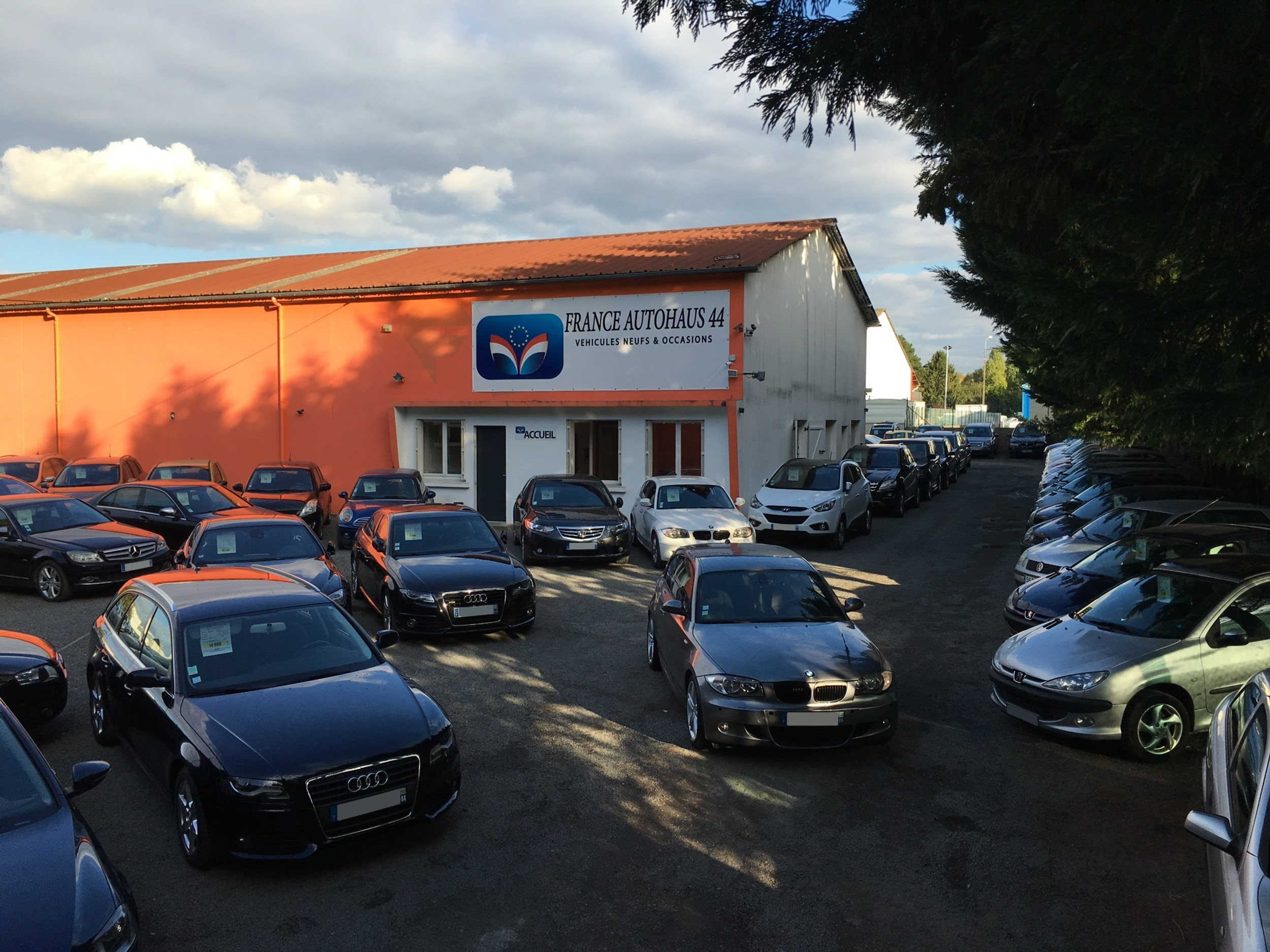 découvrez ouest france auto 44, votre référence pour les actualités automobiles, les essais de véhicules, et les conseils d'experts dans la région. restez informé des dernières tendances et promotions en matière d'automobile.