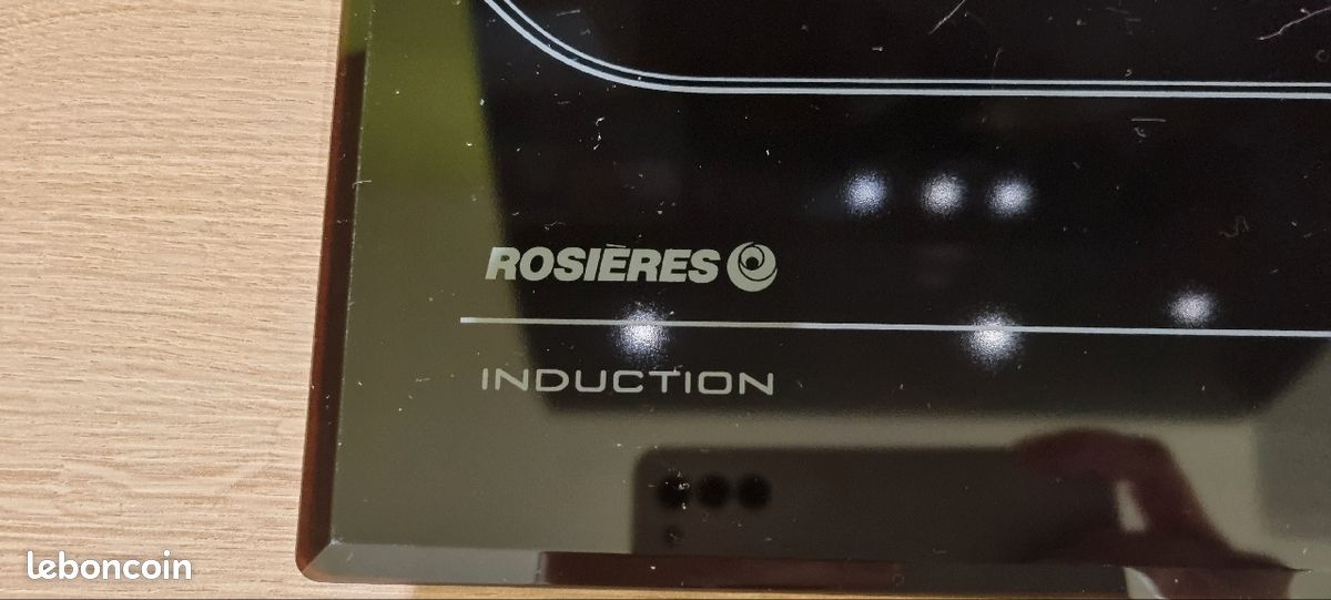 découvrez les causes possibles et les solutions pour résoudre les pannes de votre plaque à induction. obtenez des conseils pratiques pour un dépannage efficace et prolongez la durée de vie de votre appareil.