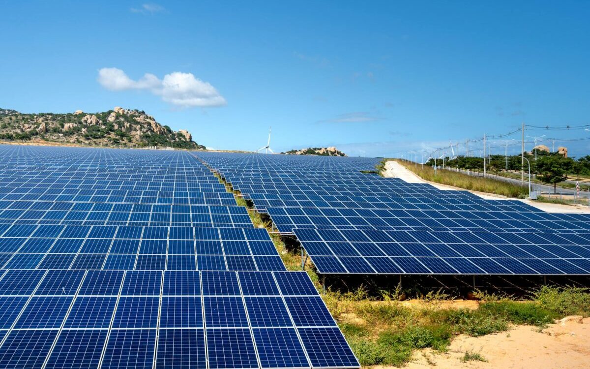 découvrez les panneaux photovoltaïques edf, une solution durable et économique pour produire votre propre électricité. profitez d'une énergie renouvelable, réduisez votre facture d'électricité et contribuez à la protection de l'environnement avec la technologie photovoltaïque de edf.