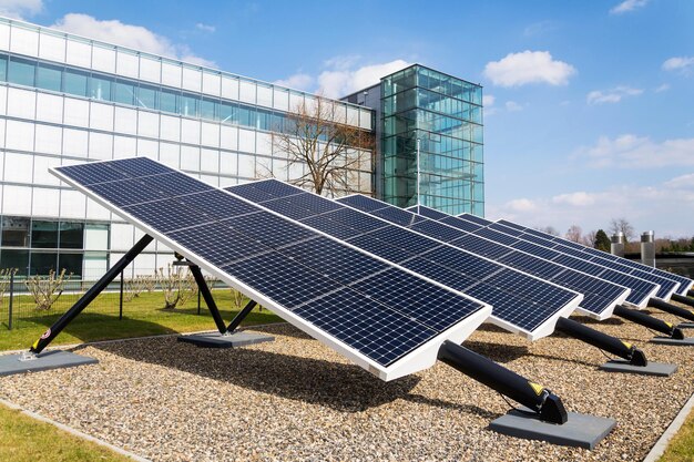 découvrez les avantages des panneaux photovoltaïques inclinés, conçus pour optimiser la production d'énergie solaire. profitez d'une installation efficace qui maximise l'exposition au soleil et réduit vos factures d'énergie. idéal pour les particuliers et les entreprises souhaitant investir dans des solutions énergétiques durables.