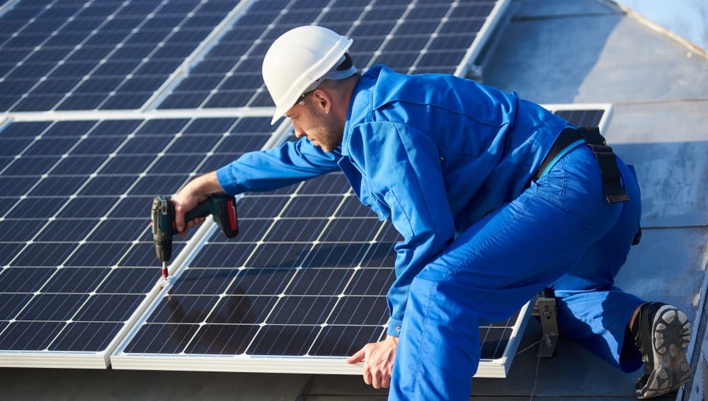 découvrez les avantages des panneaux solaires : une énergie renouvelable pour réduire votre facture d'électricité et préserver l'environnement. informez-vous sur les technologies disponibles, leur installation et les économies potentielles.