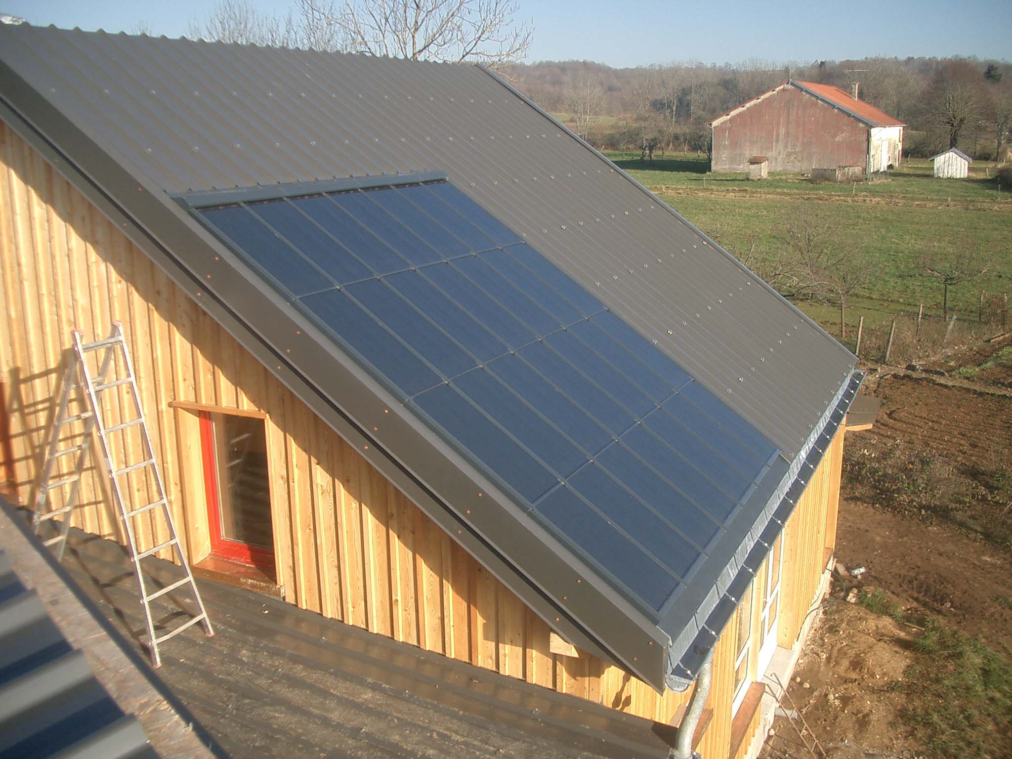 découvrez notre sélection de panneaux solaires adaptés aux structures en bac acier, offrant une solution énergétique efficace et durable pour votre habitation ou votre entreprise. optimisez votre production d'énergie tout en préservant l'esthétique de votre toit.