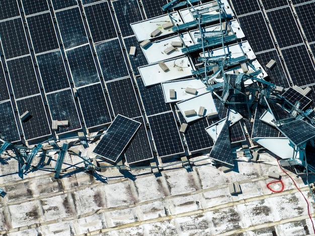 découvrez les causes possibles d'une panne de panneau solaire et comment les diagnostiquer efficacement. apprenez les étapes à suivre pour remettre votre installation en état de marche et maximiser votre production d'énergie renouvelable.