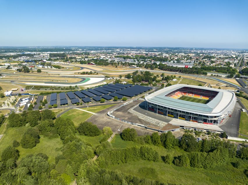 découvrez les meilleurs panneaux solaires au mans pour optimiser votre consommation d'énergie et réduire vos factures. profitez d'une solution durable et économique pour votre maison tout en contribuant à la protection de l'environnement.