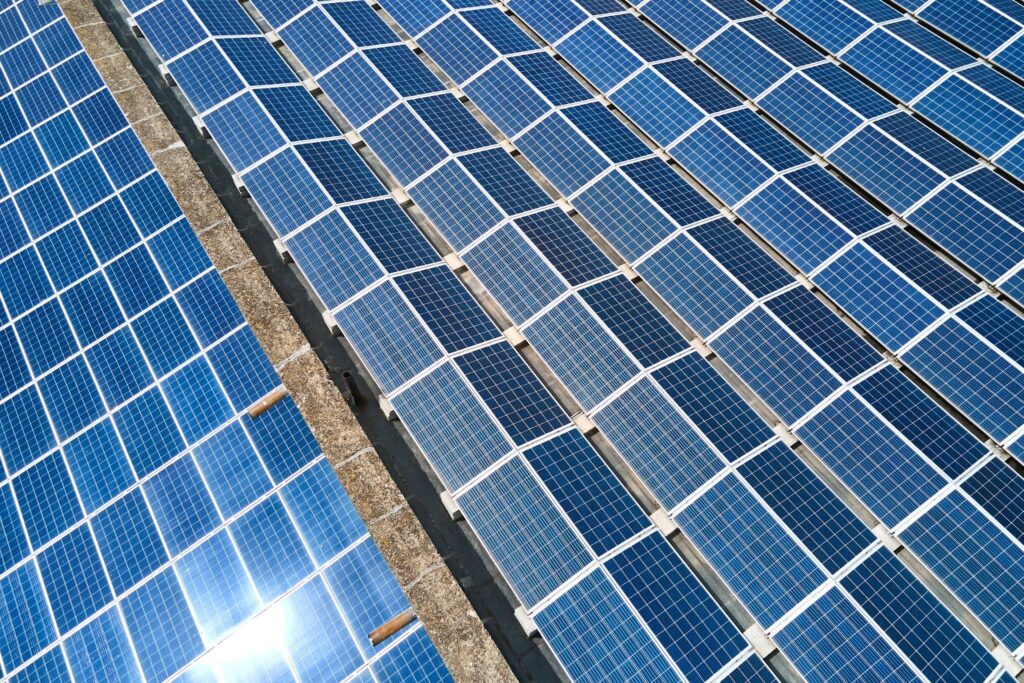 découvrez les avantages des panneaux solaires orientés à l'ouest pour maximiser votre production d'énergie renouvelable. profitez d'une installation efficace et durable qui s'adapte à votre consommation et contribue à la préservation de l'environnement.