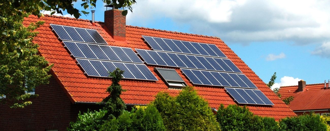 découvrez les avantages d'installer un panneau solaire sur votre toit : une solution écologique pour réduire vos factures d'énergie, valoriser votre patrimoine et contribuer à la transition énergétique. transformez votre toit en source d'énergie renouvelable dès aujourd'hui !