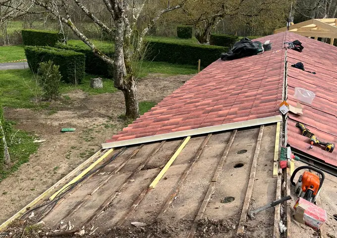 découvrez notre sélection de panneaux pour tuiles, idéaux pour une toiture esthétique et durable. parfaits pour les rénovations ou nouvelles constructions, nos panneaux garantissent une protection optimale et un style intemporel.