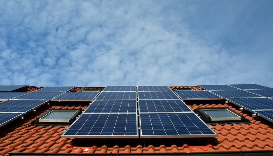 découvrez les panneaux aérovoltaïques, une innovation alliant production d'électricité et gestion thermique. profitez d'une solution durable et efficace pour réduire vos factures d'énergie tout en préservant l'environnement. informez-vous sur les avantages et les performances de cette technologie écologique.
