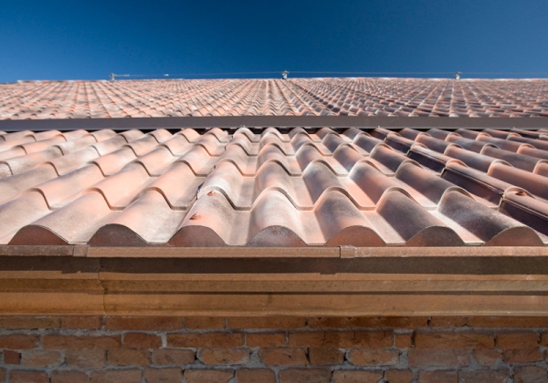 découvrez nos panneaux isolés, la solution idéale pour améliorer l'isolation thermique de votre habitat. alliant performance et esthétisme, nos produits garantissent un confort optimal tout en réduisant vos factures d'énergie.