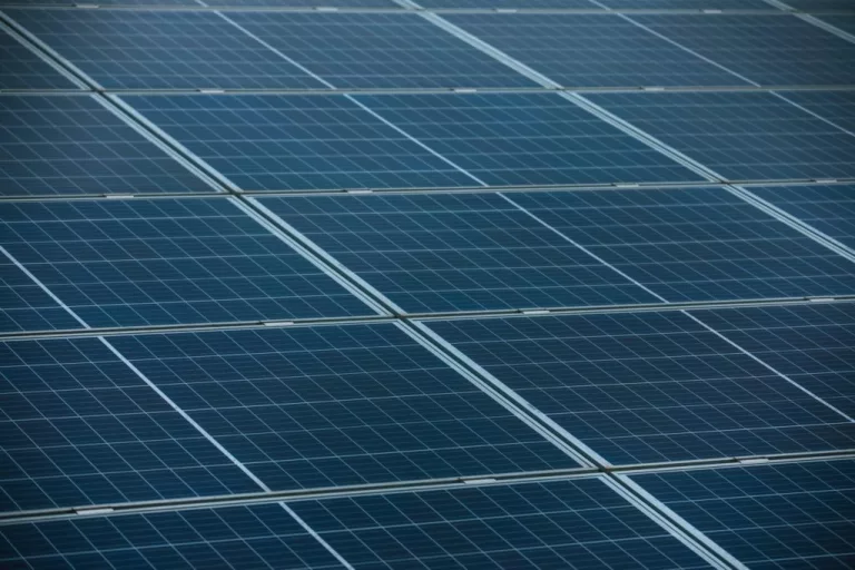 découvrez les meilleurs panneaux photovoltaïques à perpignan pour optimiser votre production d'énergie solaire. profitez d'une installation personnalisée, d'un service de qualité et d'économies sur vos factures d'électricité. transformez votre toiture en source d'énergie renouvelable dès aujourd'hui.