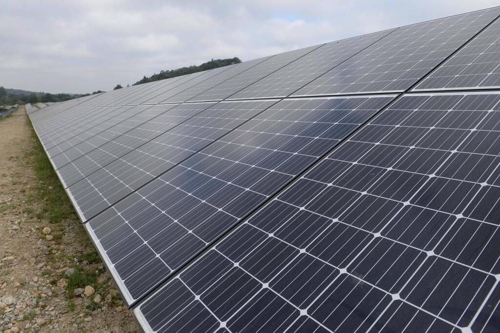 découvrez nos solutions de panneaux solaires en bretagne : optimisez votre consommation d'énergie, réduisez vos factures et contribuez à la transition écologique. profitez d'un ensoleillement idéal pour maximiser votre production d'énergie renouvelable.