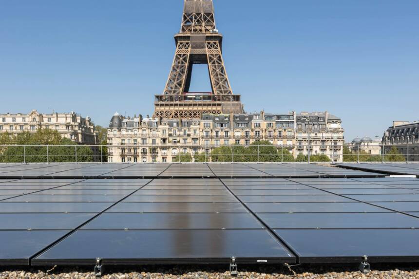 découvrez les meilleurs panneaux solaires à paris pour optimiser votre consommation d'énergie. profitez des avantages écologiques et économiques de l'énergie solaire dans la capitale. obtenez des conseils d'experts et des informations sur les subventions disponibles pour l'installation de panneaux solaires.