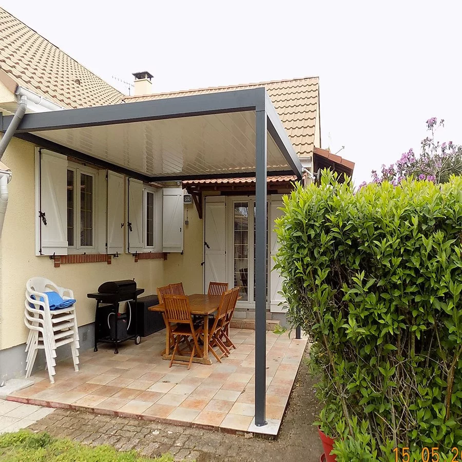 découvrez notre sélection de pergolas chez leroy merlin, alliant style et fonctionnalité. idéales pour embellir votre jardin, nos pergolas offrent une ombre agréable tout en permettant de profiter pleinement de votre espace extérieur. trouvez le modèle parfait pour vos besoins et laissez-vous inspirer par nos idées d'aménagement.