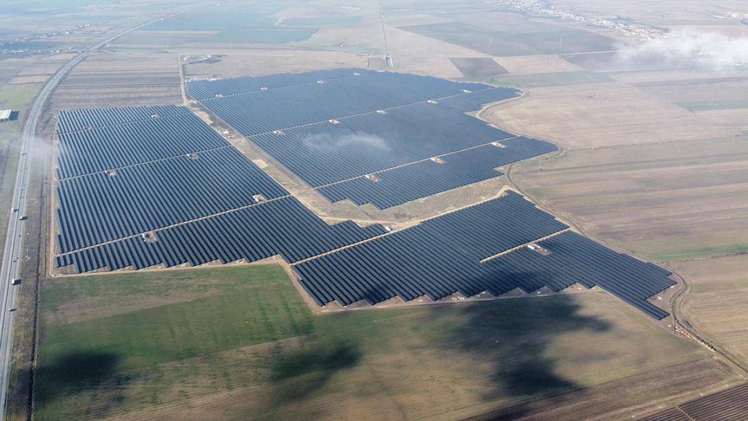 découvrez comment la coopération public-privé transforme le secteur photovoltaïque en favorisant l'innovation, le développement durable et l'accès à des énergies renouvelables accessibles. explorez les synergies entre acteurs publics et privés pour un avenir énergétique durable.