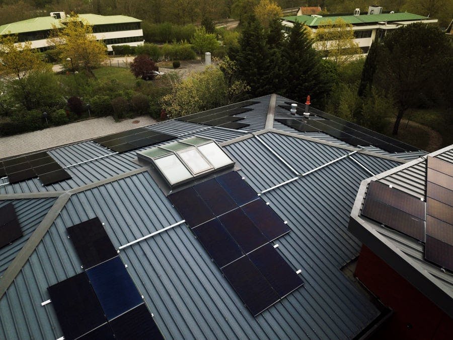 découvrez les solutions photovoltaïques durables pour une énergie renouvelable et respectueuse de l'environnement. apprenez comment tirer parti de l'énergie solaire pour réduire votre empreinte carbone tout en réalisant des économies sur vos factures d'électricité.