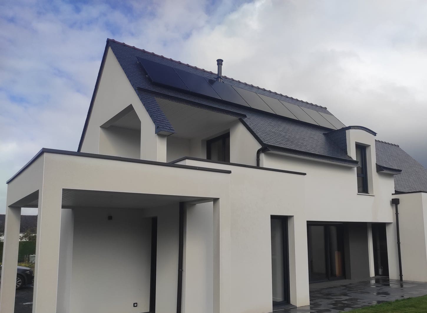 découvrez les solutions de panneaux photovoltaïques en bretagne. profitez d'une énergie renouvelable et respectueuse de l'environnement pour vos besoins énergétiques. explorez les avantages d'investir dans l'énergie solaire en bretagne et faites un pas vers une autonomie énergétique durable.