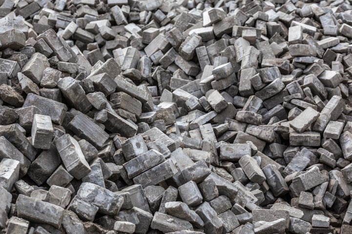 découvrez tout sur le plomb : ses propriétés, ses usages divers dans l'industrie et la construction, ainsi que les précautions à prendre pour une utilisation sécurisée. informez-vous sur l'impact environnemental et les alternatives au plomb.