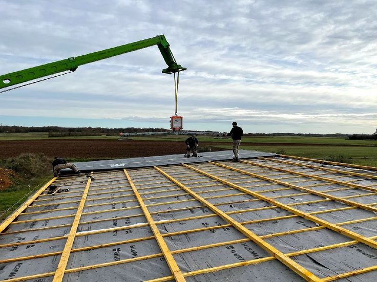 découvrez notre guide complet sur la pose de bac acier, une solution durable et esthétique pour vos projets de couverture. apprenez les techniques d'installation, les conseils d'experts et les avantages de ce matériau pour optimiser la protection de vos bâtiments.