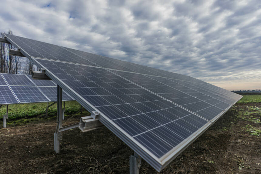 découvrez notre projet innovant d'énergie solaire, axé sur des solutions durables et écologiques. apprenez comment nous contribuons à la transition énergétique, réduisant ainsi l'empreinte carbone et favorisant un avenir énergétique responsable.