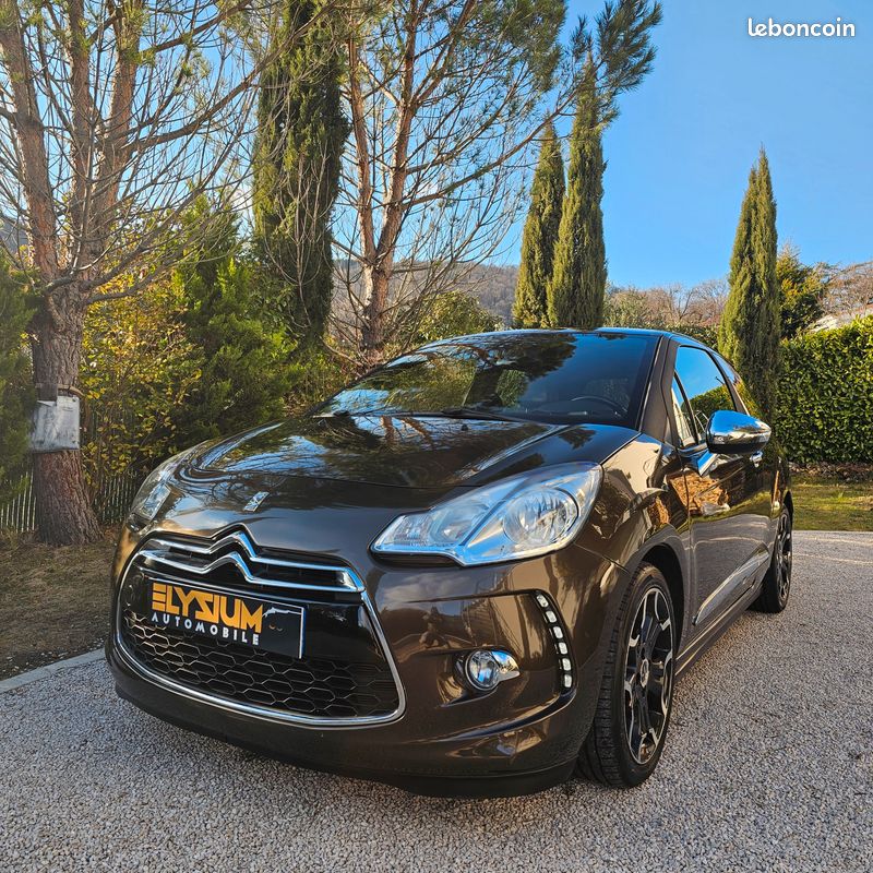 découvrez la puissance du ds3, une voiture alliant dynamisme et performance. explorez ses caractéristiques techniques, son design audacieux et son confort inégalé qui feront de chaque conduite une expérience unique.
