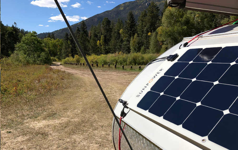 découvrez comment optimiser la puissance de votre panneau solaire pour caravane. apprenez à choisir le bon équipement, à installer votre système facilement et à maximiser l'énergie récoltée lors de vos aventures en plein air.