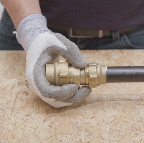 découvrez notre guide complet sur le raccordement, incluant les étapes essentielles, les types de raccordements disponibles et les conseils pratiques pour réussir vos travaux d'installation. optimisez vos projets avec des solutions adaptées à vos besoins.