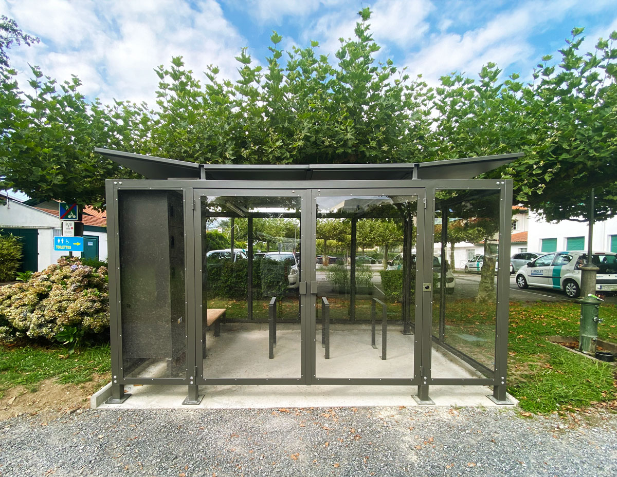 découvrez notre solution innovante de recharge vélo solaire, idéale pour les cyclistes soucieux de l'environnement. avec notre technologie durable, profitez d'une énergie propre pour vos trajets tout en préservant la planète. transformez votre expérience de cyclisme avec un chargement facile et écologique !