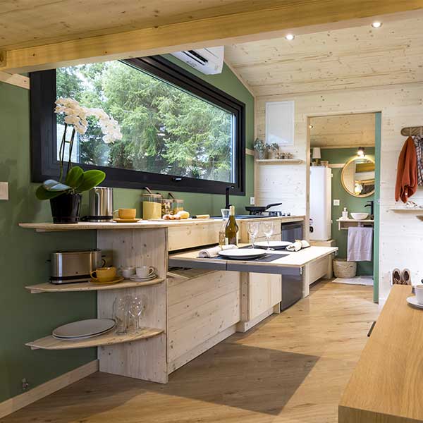 découvrez les raisons pour lesquelles votre projet de tiny house peut être refusé. informez-vous sur les obstacles réglementaires, les normes de construction et les conseils pour naviguer dans le processus d'approbation de votre habitation miniature.