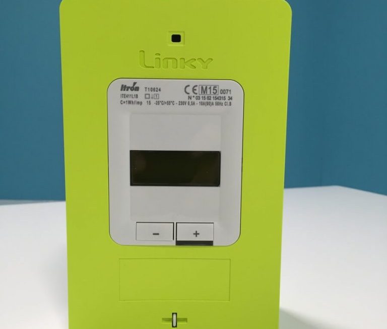 découvrez comment effectuer efficacement le relevé de votre compteur photovoltaïque pour optimiser la production d'énergie solaire, suivre votre consommation et profiter pleinement des avantages de votre installation.