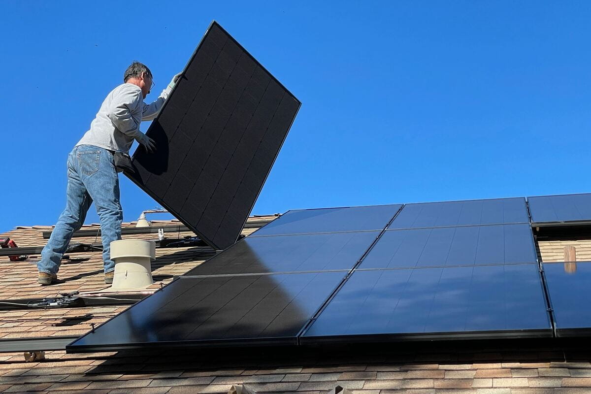 découvrez comment réaliser un relevé précis de votre compteur photovoltaïque pour optimiser votre consommation d'énergie et maximiser vos économies. suivez nos conseils pour une gestion efficace de votre production solaire.