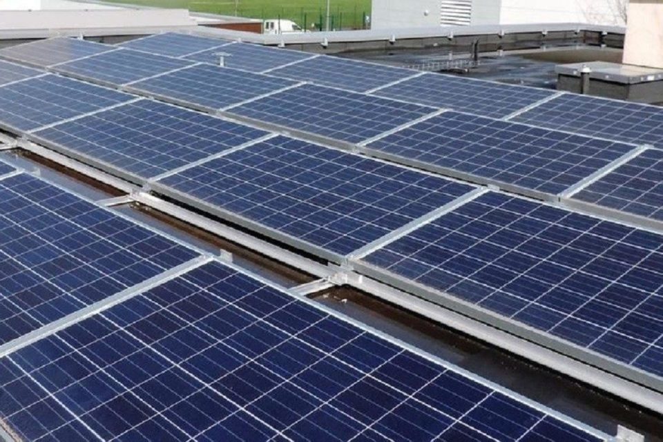 découvrez comment maximiser le rendement solaire en normandie grâce à des solutions adaptées et des technologies innovantes. optimisez votre investissement dans l'énergie renouvelable et bénéficiez d'un ensoleillement unique.