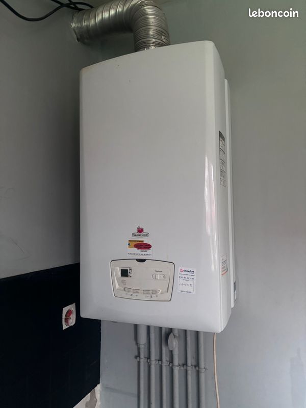 découvrez l'univers de saunier duval, spécialiste des systèmes de chauffage et de production d'eau chaude. bénéficiez de solutions innovantes et écologiques adaptées à vos besoins, le tout avec un service client à votre écoute. optez pour la qualité et la performance avec saunier duval.