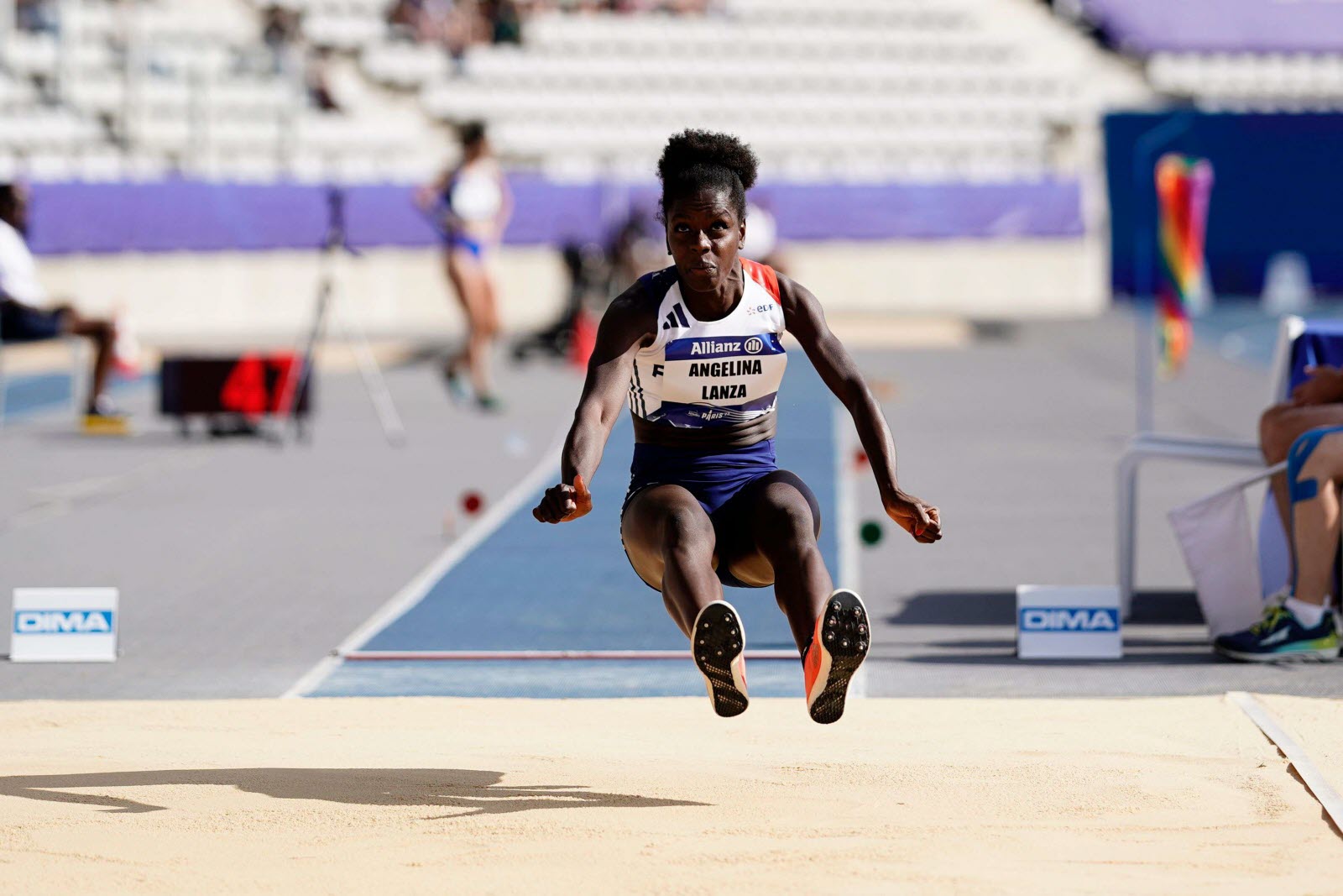 découvrez l'art du saut, une discipline alliant technique et athlétisme. apprenez les différentes techniques, astuces et bienfaits du saut, que ce soit en gymnastique, en athlétisme ou dans d'autres sports. rejoignez-nous pour explorer les défis et l'adrénaline qui viennent avec chaque élévation.