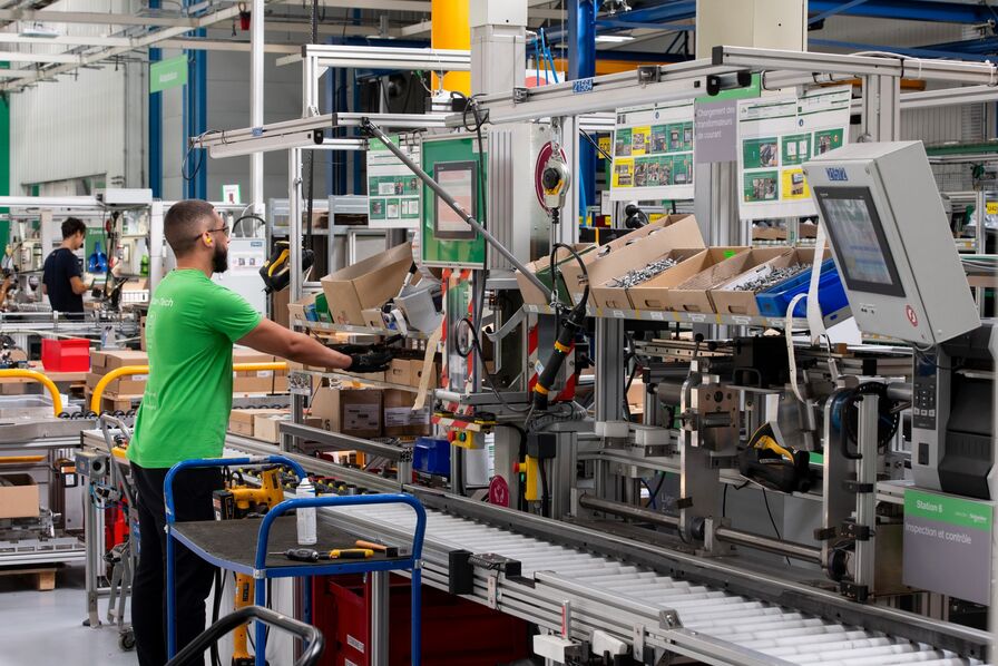découvrez schneider, un leader mondial dans le domaine de la gestion de l'énergie et de l'automatisation. explorez nos solutions innovantes pour améliorer l'efficacité énergétique et optimiser les performances de votre entreprise, tout en contribuant à un avenir durable.