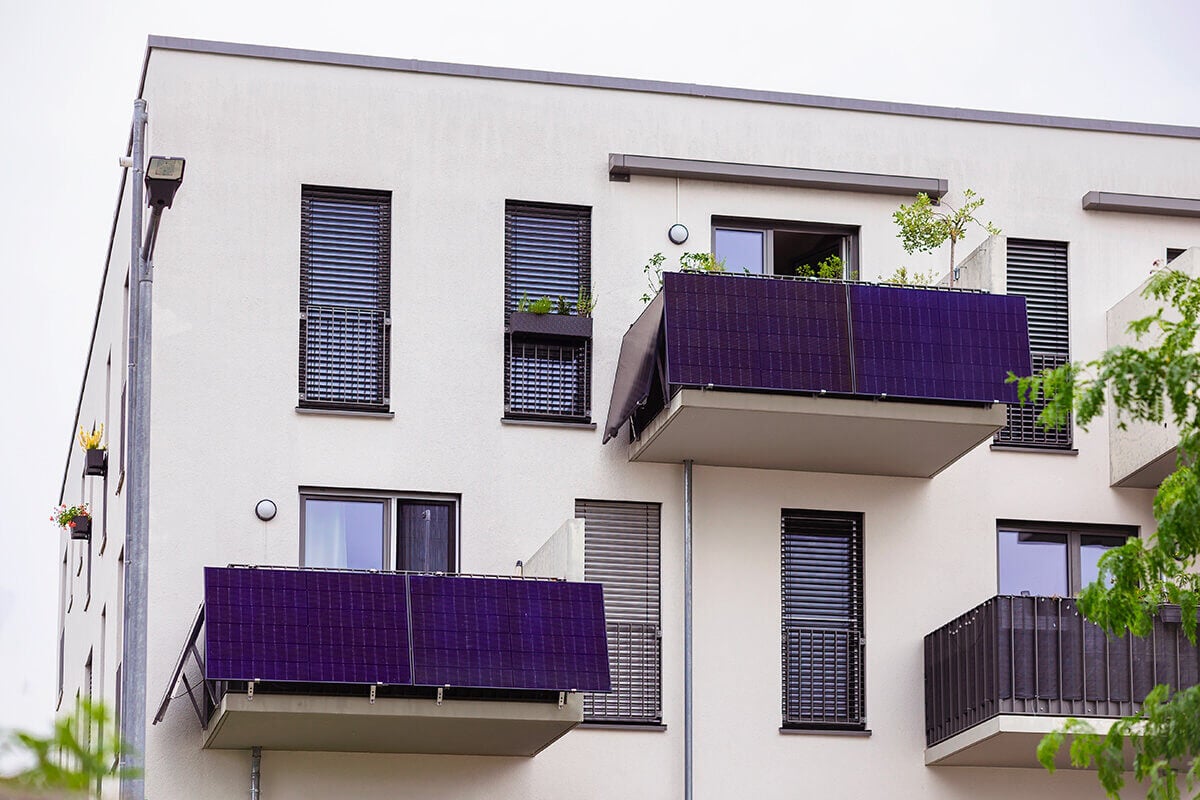 découvrez nos appartements solaires modernes, conçus pour maximiser l'efficacité énergétique et offrir un confort optimal. profitez d'un espace de vie lumineux tout en réduisant votre empreinte carbone.