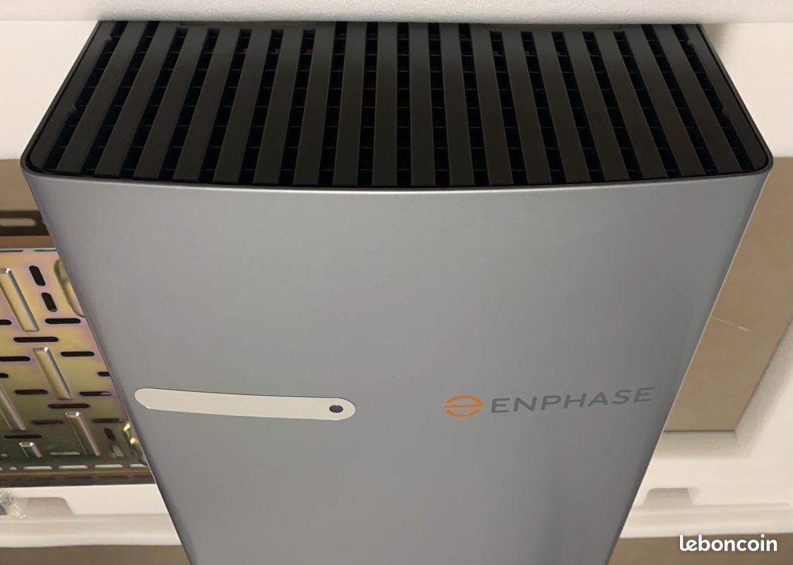 découvrez notre support enphase, conçu pour optimiser l'installation de vos panneaux solaires. profitez d'une robustesse et d'une durabilité exceptionnelles, tout en garantissant un angle d'inclinaison idéal pour maximiser la production d'énergie. simplifiez votre transition énergétique avec des solutions fiables et efficaces.