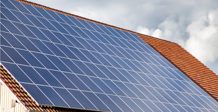 découvrez notre support solaire gse, conçu pour une installation durable et efficace de vos panneaux photovoltaïques. optimisez votre production d'énergie renouvelable avec notre solution innovante et fiable.