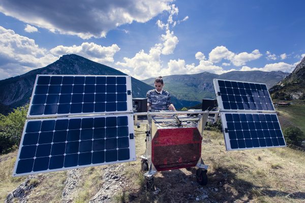 découvrez la table pv, un outil essentiel pour optimiser votre production photovoltaïque. suivez vos performances énergétiques et maximisez votre investissement grâce à des données claires et précises.