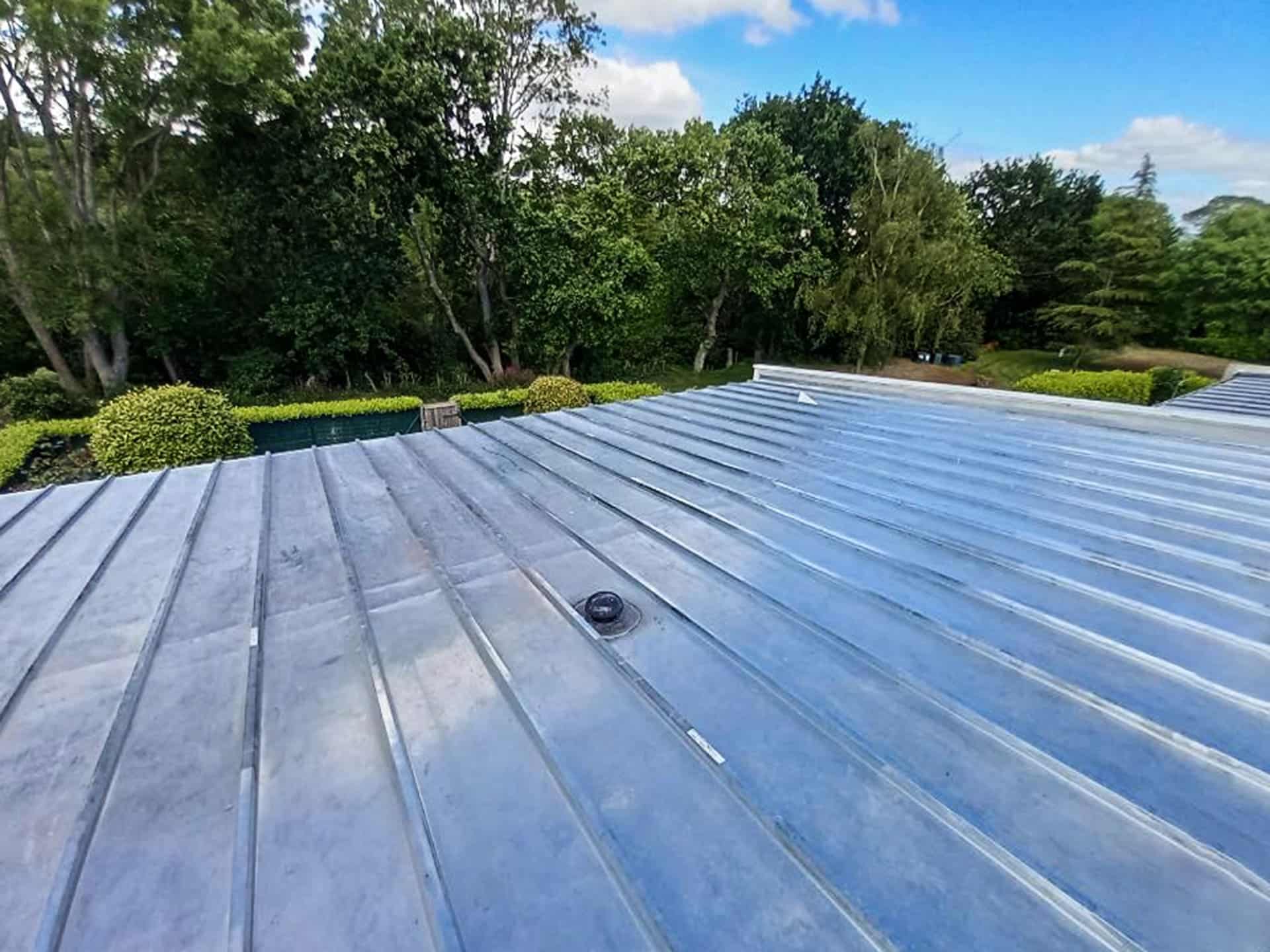 découvrez les avantages du toit en zinc : durabilité, esthétique moderne et entretien minimal. explorez les solutions de couverture en zinc pour votre maison et apprenez comment ce matériau peut transformer votre habitation tout en offrant une protection optimale.