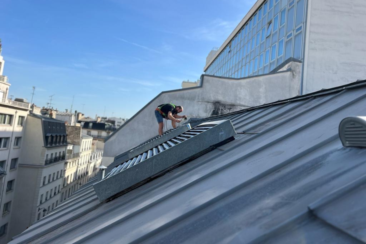 découvrez les avantages du toit en zinc, un choix durable et esthétique pour votre toiture. apprenez-en plus sur ses caractéristiques, son entretien et son impact environnemental dans notre guide complet.