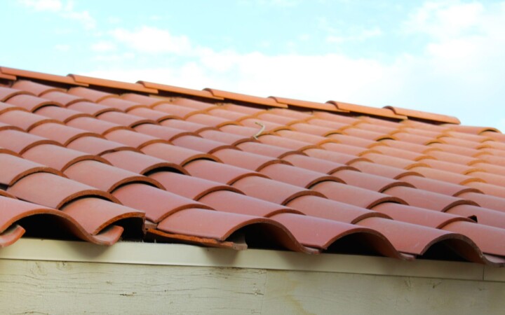 découvrez tout ce qu'il faut savoir sur les toits : types, matériaux, entretien et conseils pour choisir le meilleur toit pour votre maison. protégez votre habitat et améliorez son efficacité énergétique grâce à nos astuces et recommandations.