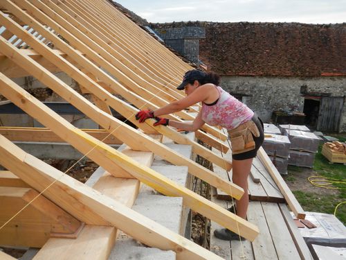 découvrez les services de toiture coyaux, experts en rénovation et entretien de toitures. profitez d'un savoir-faire unique pour garantir la durabilité et l'esthétique de votre habitation. contactez-nous pour un devis personnalisé.